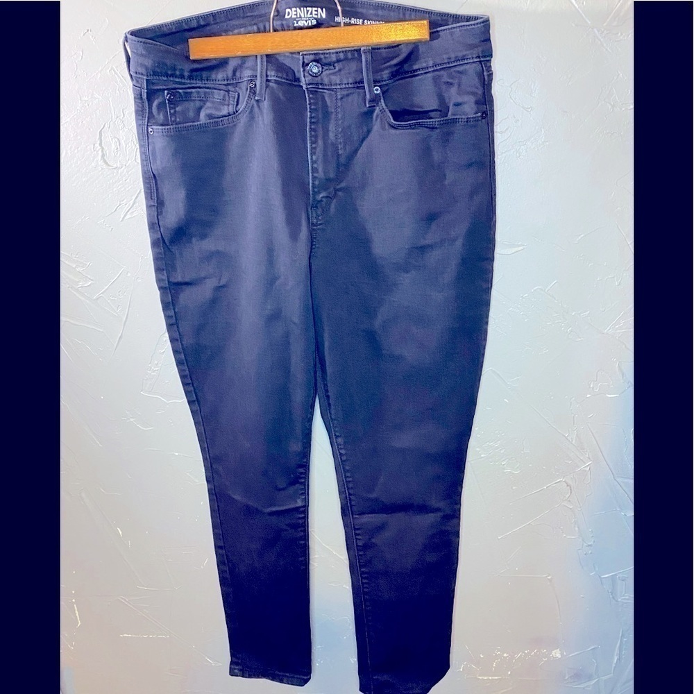 🌹Denizens by Levis skinny high rise woman’s Sz 33x28. S-02